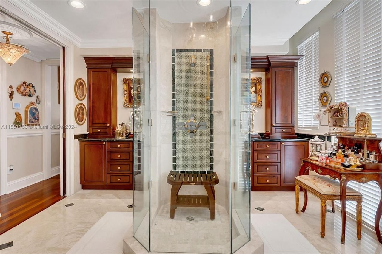 600 Coral Way, Unit 5, Coral Gables, FL 33134 Photo