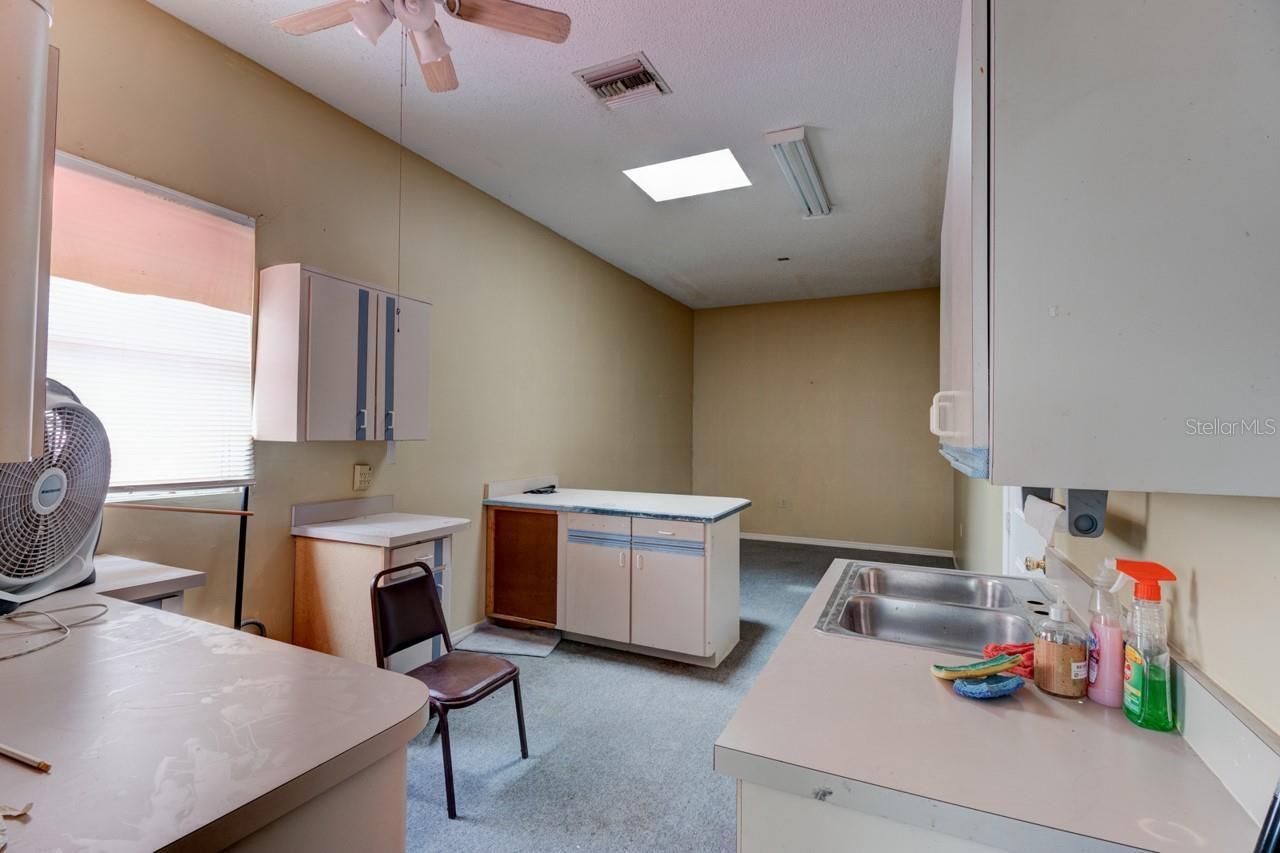 2820 Howland Boulevard, Deltona, FL 32725 Photo