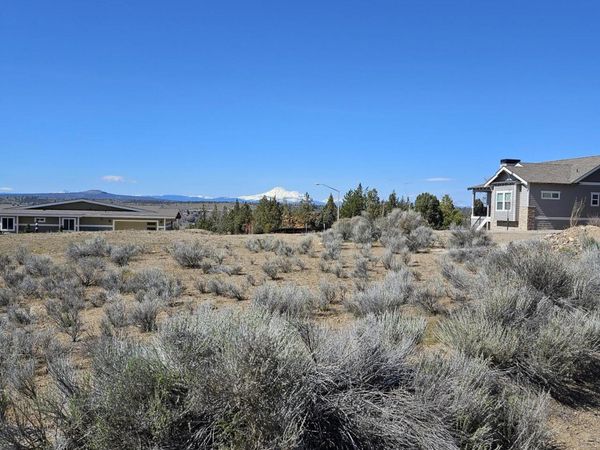 3500 SE Larkspur Drive SE, Madras, OR 97741