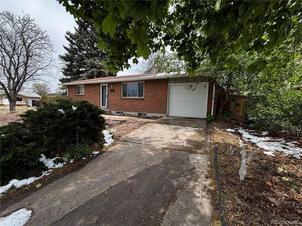 906 S Moline Street, Aurora, CO 80012