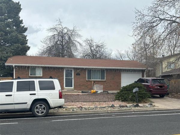 906 S Moline Street, Aurora, CO 80012