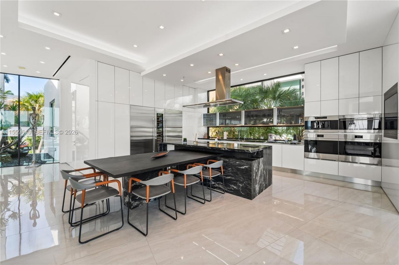 1133 Belle Meade Island Dr, Miami, FL 33138 Photo