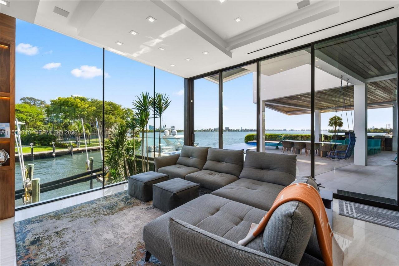 1133 Belle Meade Island Dr, Miami, FL 33138 Photo