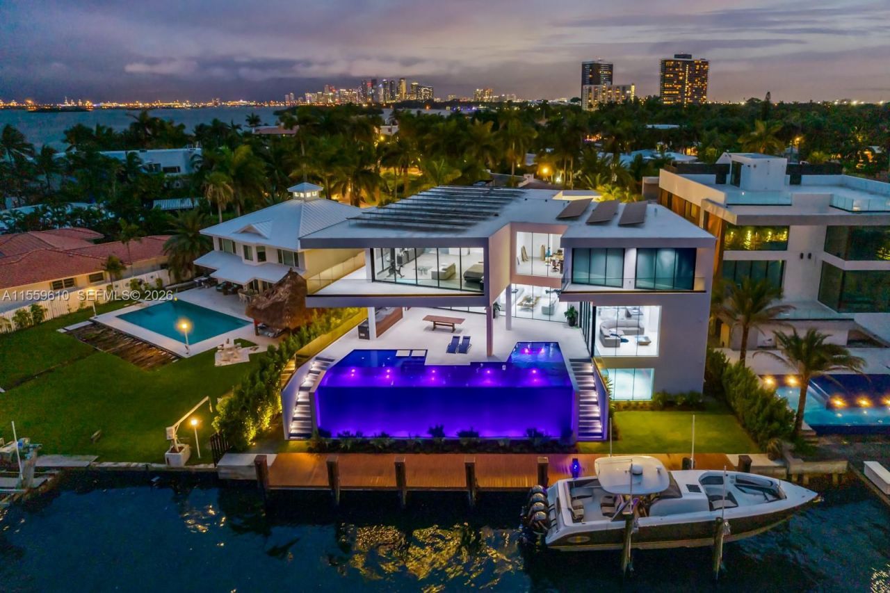 1133 Belle Meade Island Dr, Miami, FL 33138 Photo