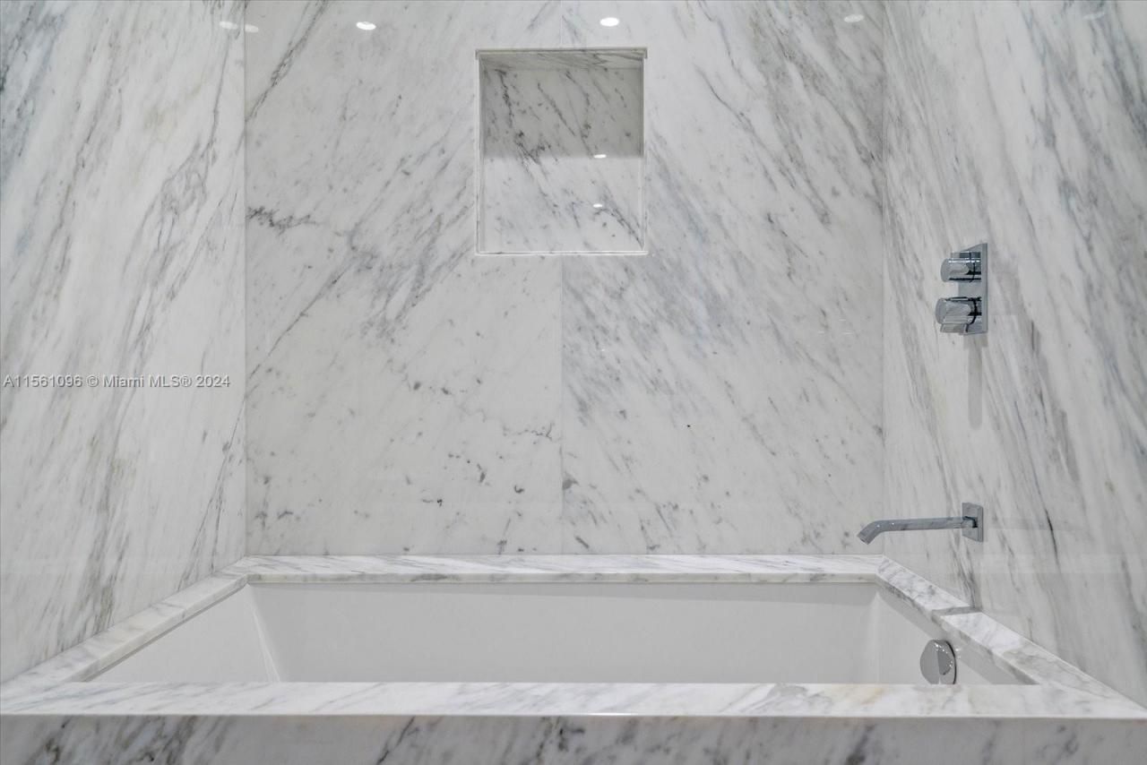 17901 Collins Avenue, Unit 902, Sunny Isles Beach, FL 33160 Photo