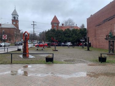 3 N Main Street, Alfred, NY 14802