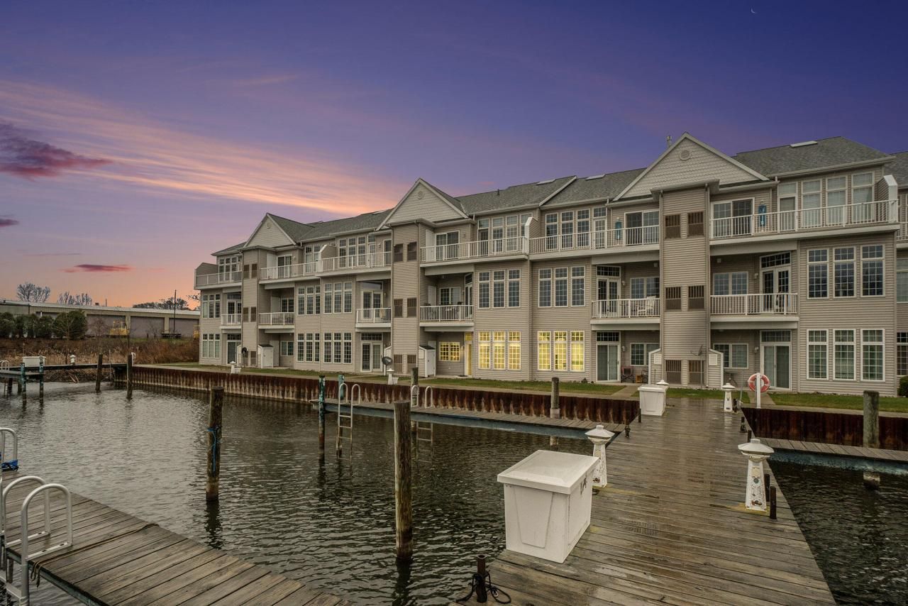2411 Lake Avenue, Unit 43, North Muskegon, MI 49445 Main Photo
