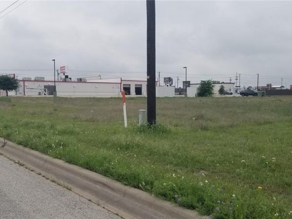 6004 Vahrenkamp Drive, Killeen, TX 76549