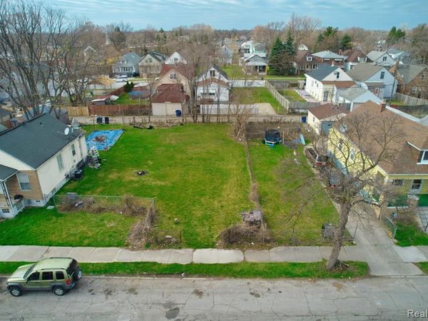 5175 TROWBRIDGE Street, Hamtramck, MI 48212