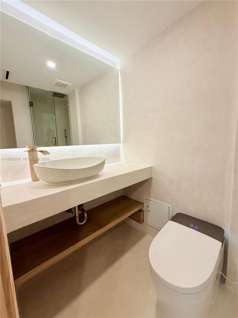 100 Lincoln Rd, Unit 1241, Miami Beach, FL 33139 Photo