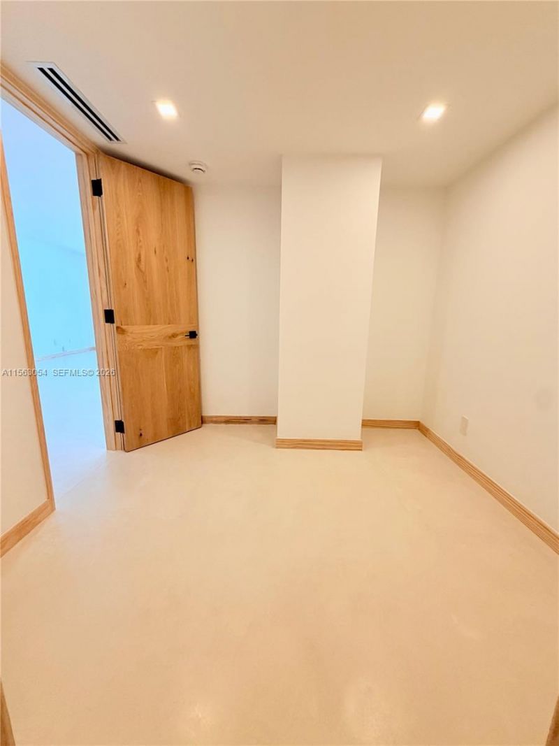 100 Lincoln Rd, Unit 1241, Miami Beach, FL 33139 Photo