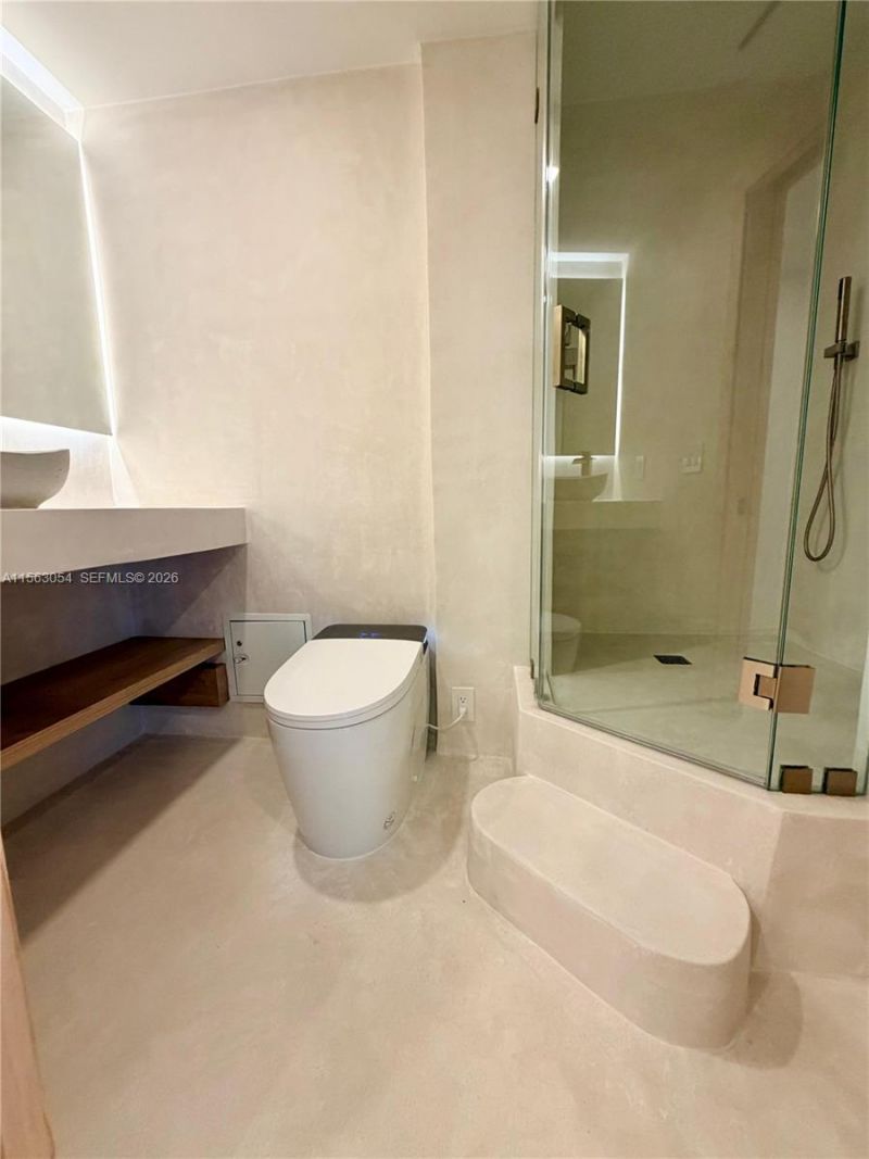 100 Lincoln Rd, Unit 1241, Miami Beach, FL 33139 Photo