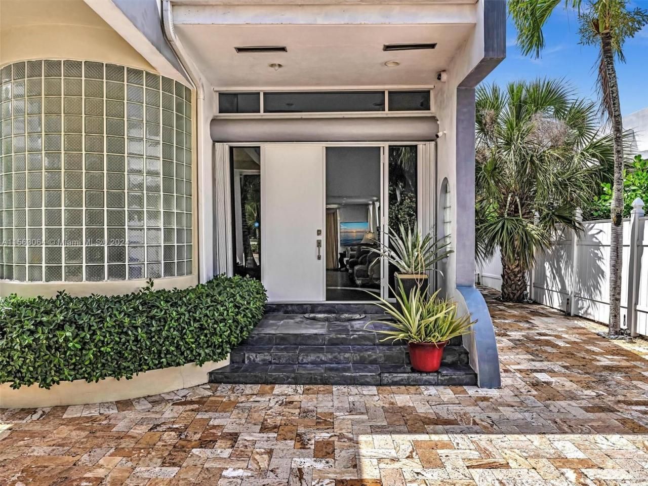 616 Ocean Blvd, Golden Beach, FL 33160 Photo