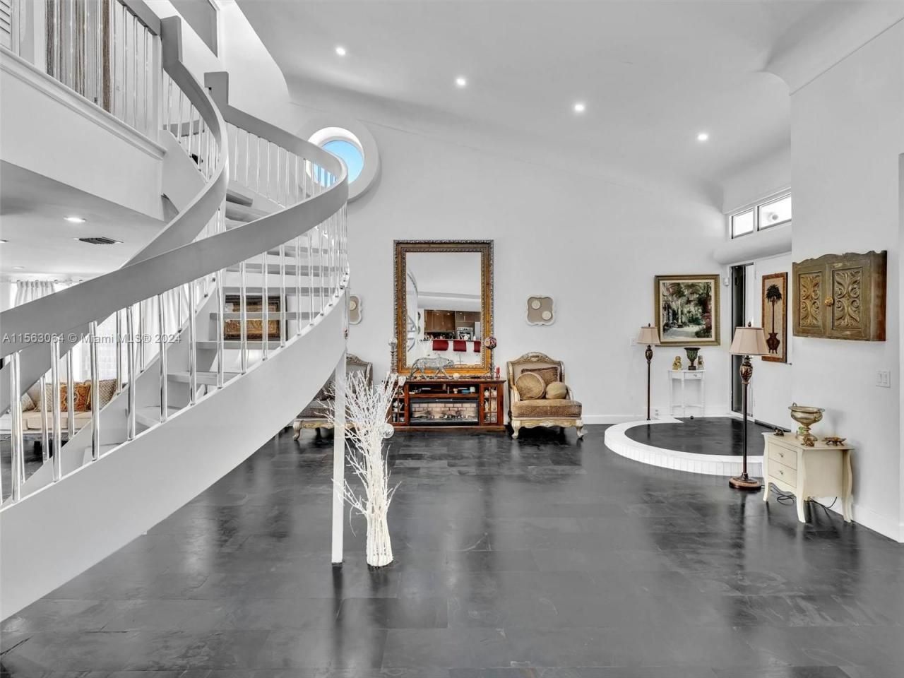 616 Ocean Blvd, Golden Beach, FL 33160 Photo