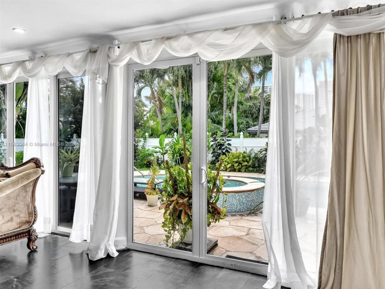 616 Ocean Blvd, Golden Beach, FL 33160 Photo