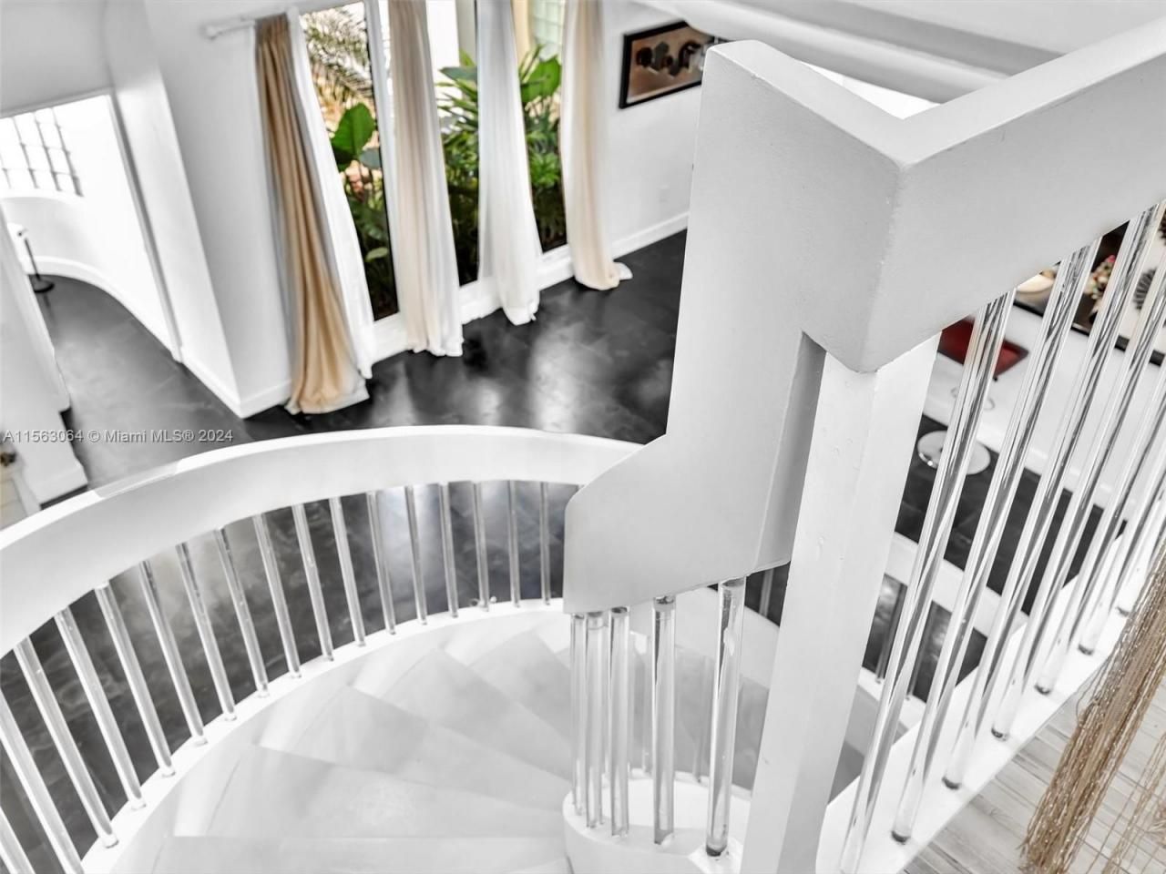 616 Ocean Blvd, Golden Beach, FL 33160 Photo