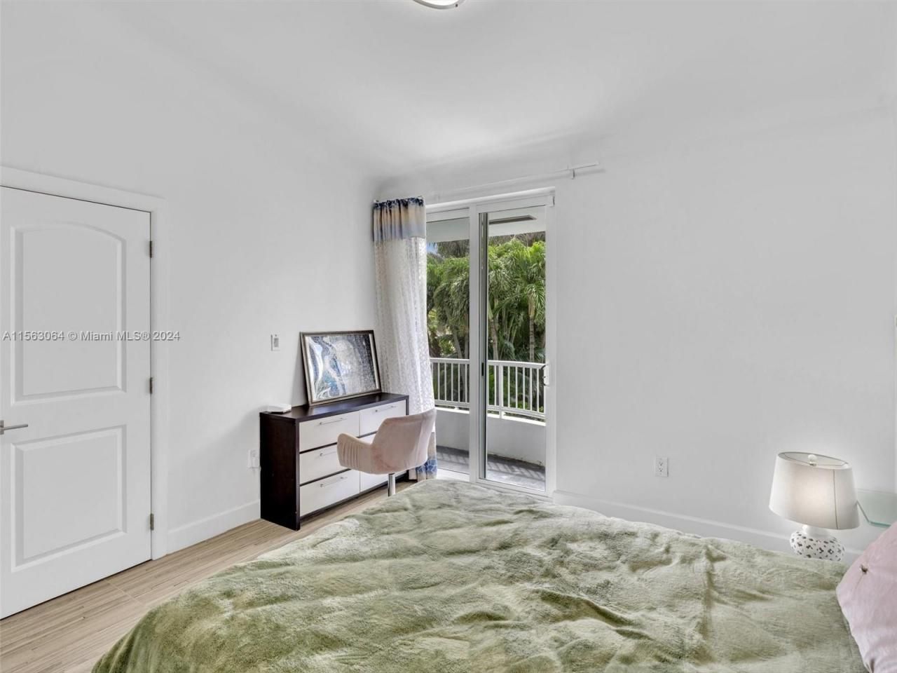 616 Ocean Blvd, Golden Beach, FL 33160 Photo