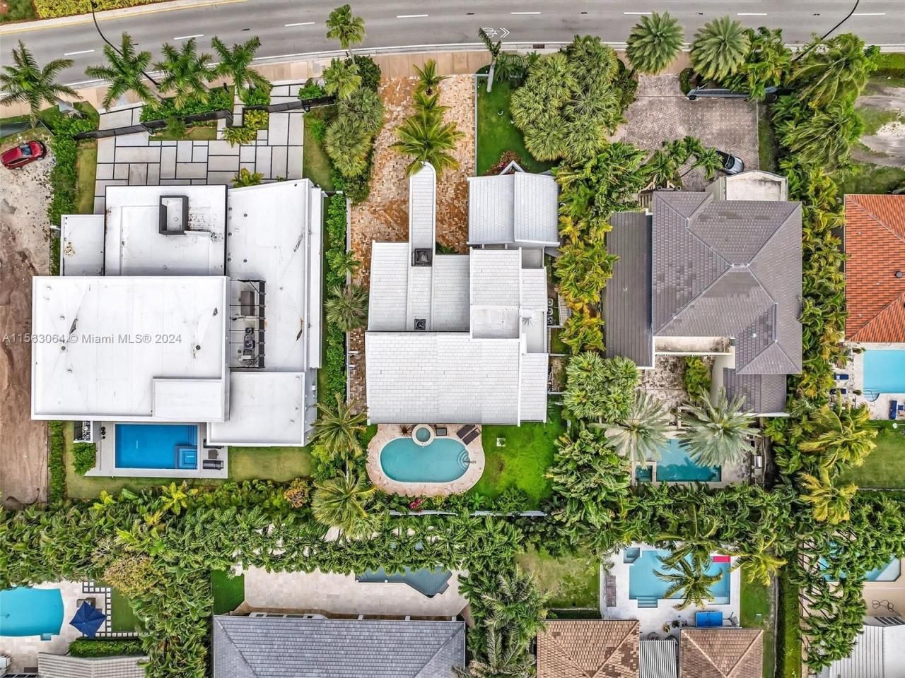 616 Ocean Blvd, Golden Beach, FL 33160 Photo