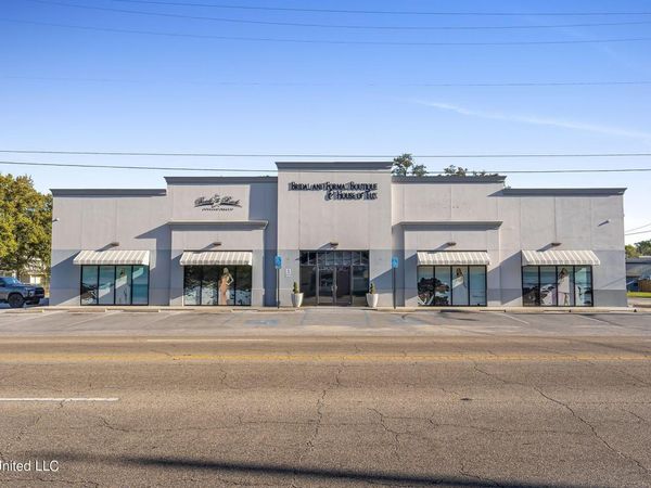 1720 Pass Road, Gulfport, MS 39501