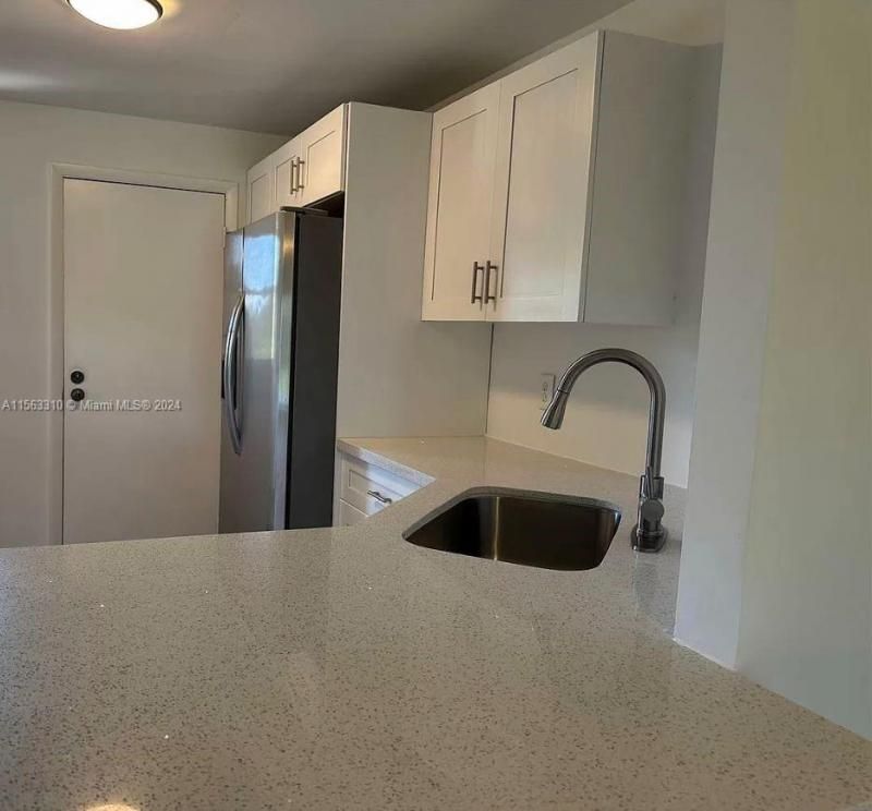 6201 N Falls Cir Dr, Unit 304, Lauderhill, FL 33319 Photo