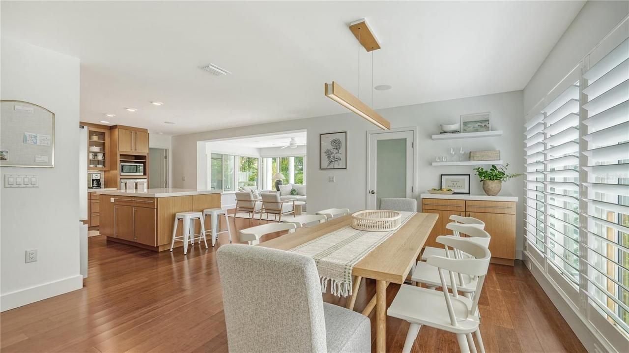 425 Mckinley Drive, Sarasota, FL 34236 Photo