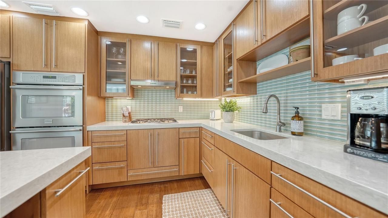 425 Mckinley Drive, Sarasota, FL 34236 Photo