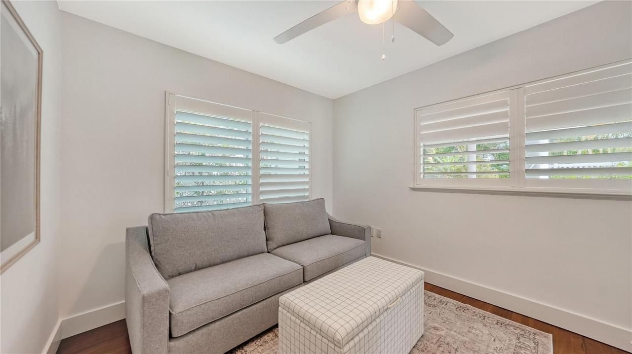 425 Mckinley Drive, Sarasota, FL 34236 Photo