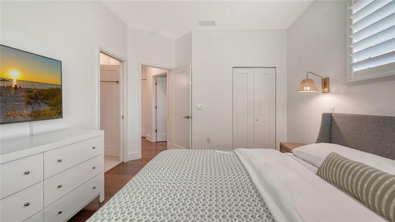 425 Mckinley Drive, Sarasota, FL 34236 Photo
