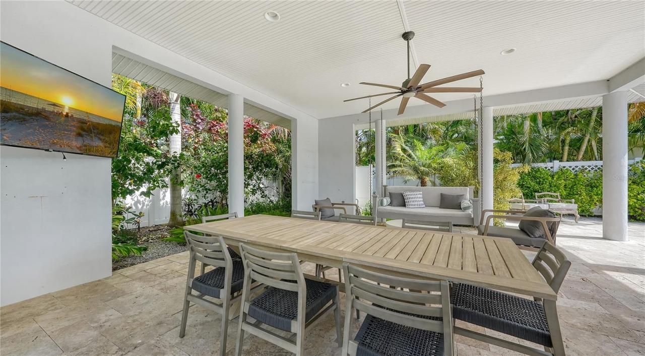 425 Mckinley Drive, Sarasota, FL 34236 Photo