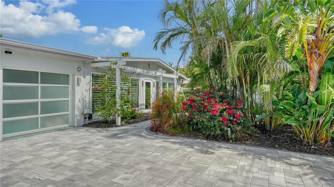 425 Mckinley Drive, Sarasota, FL 34236 Photo