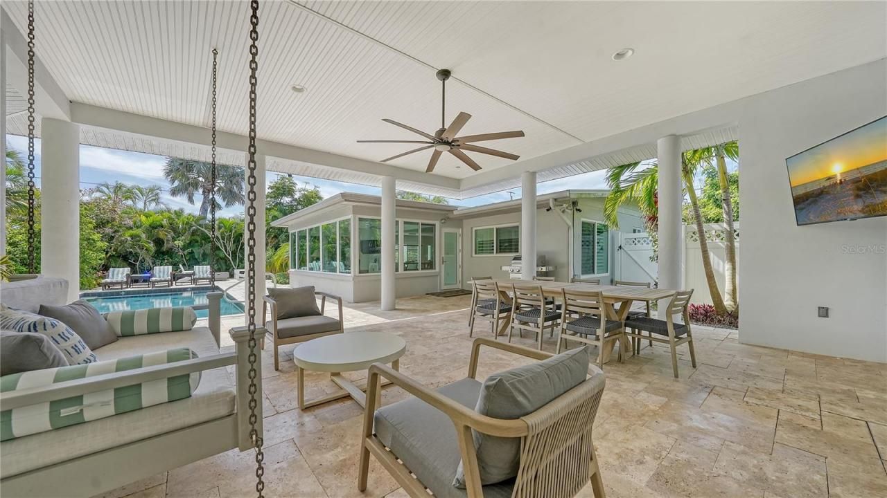 425 Mckinley Drive, Sarasota, FL 34236 Photo