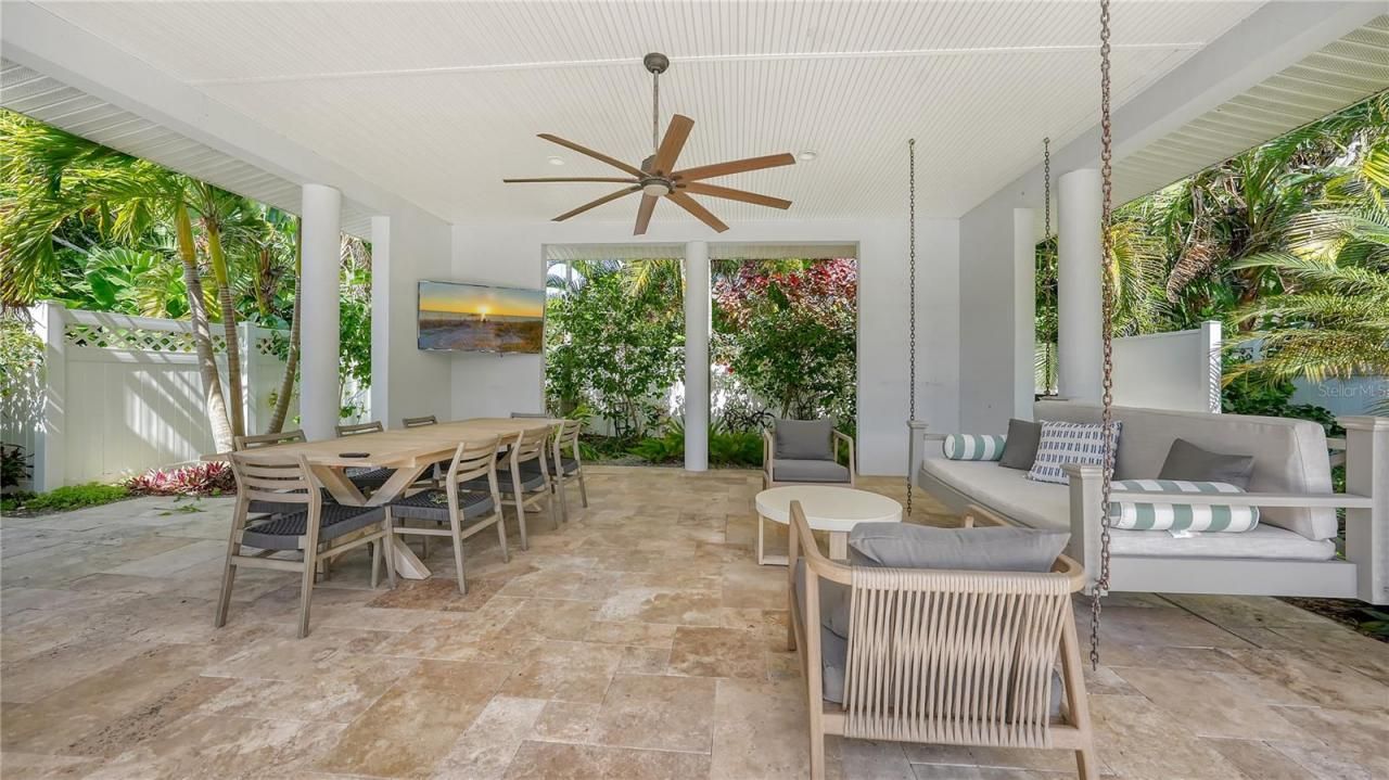 425 Mckinley Drive, Sarasota, FL 34236 Photo