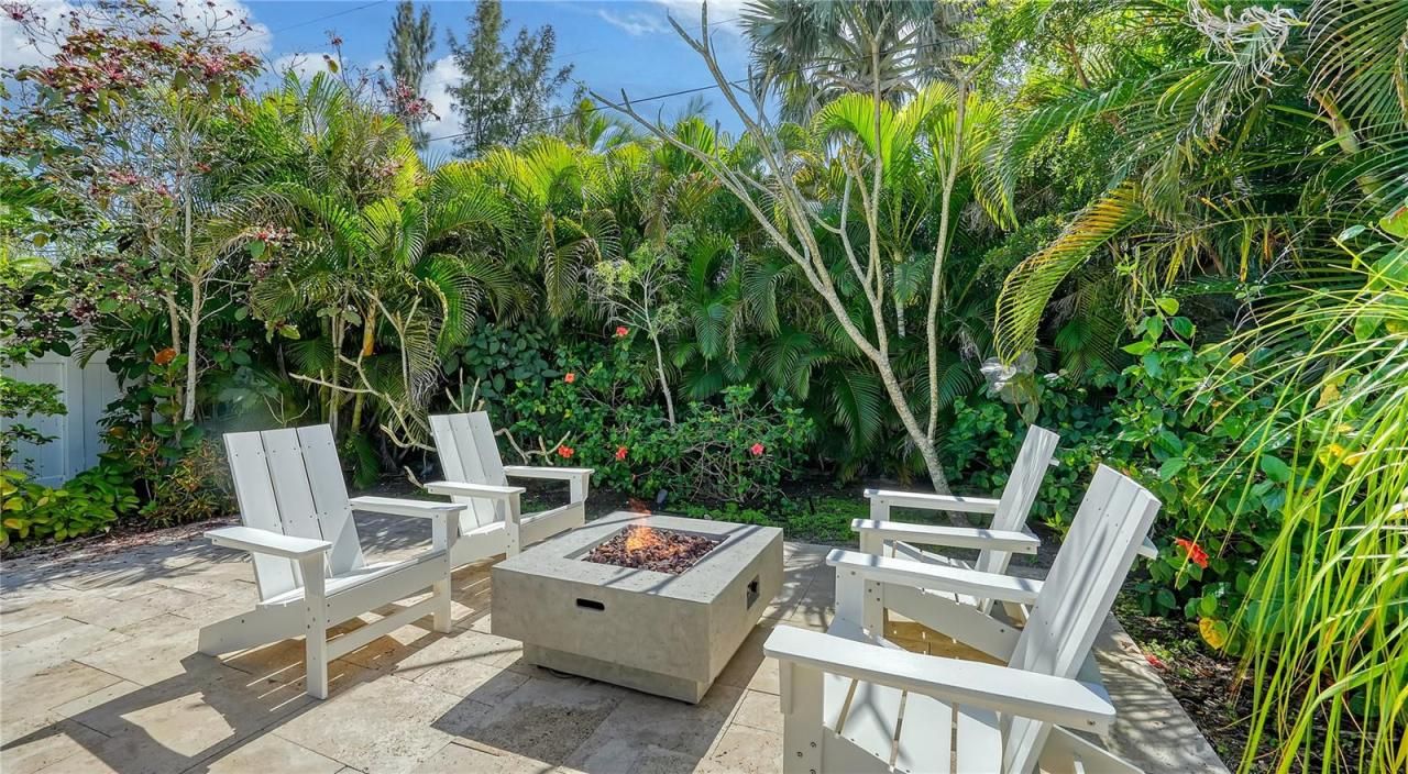 425 Mckinley Drive, Sarasota, FL 34236 Photo