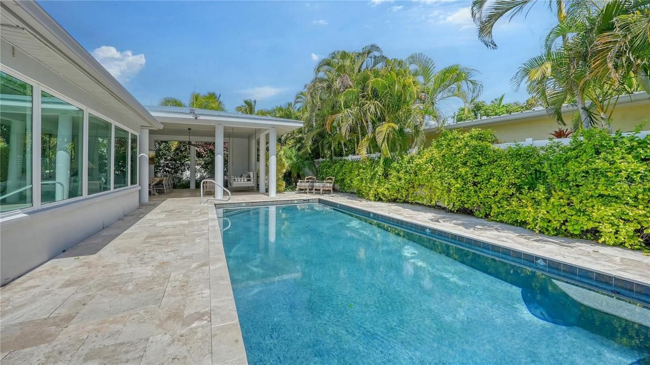 425 Mckinley Drive, Sarasota, FL 34236 Photo