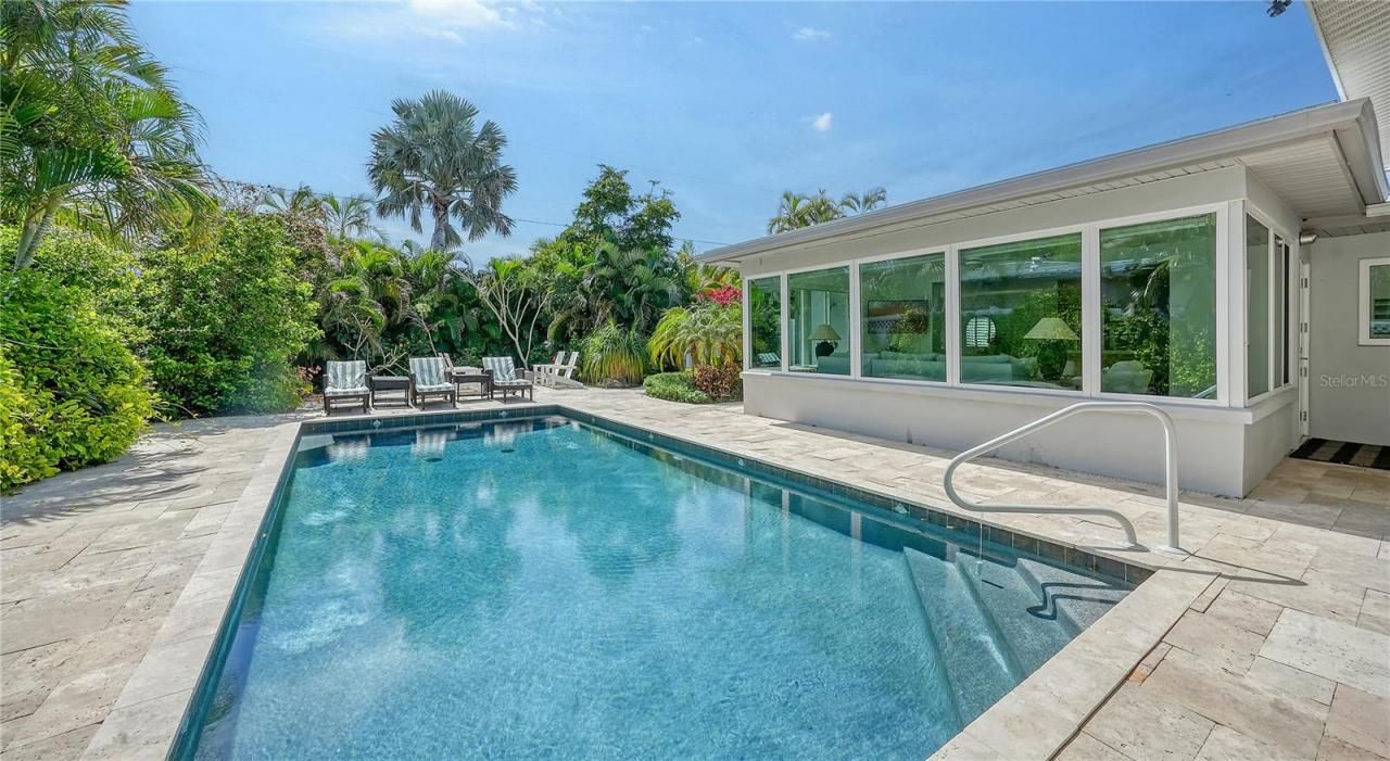 425 Mckinley Drive, Sarasota, FL 34236 Photo