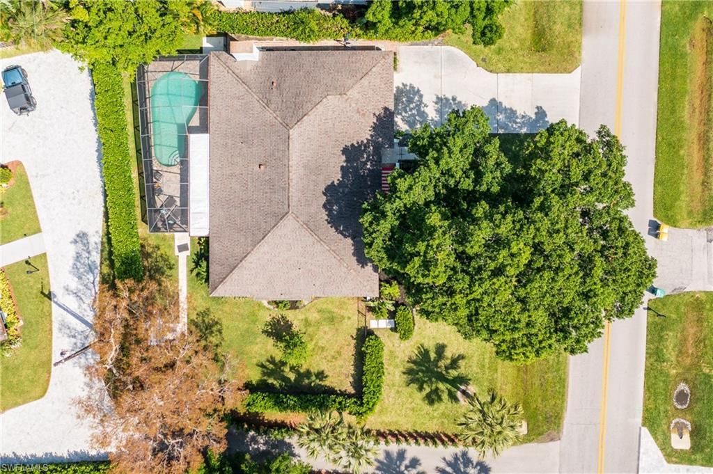 237 Burning Tree Dr, Naples, FL 34105 Photo