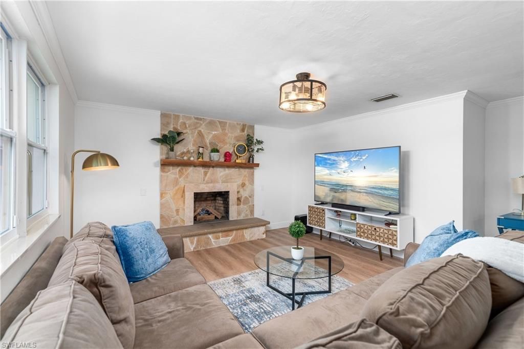 237 Burning Tree Dr, Naples, FL 34105 Photo