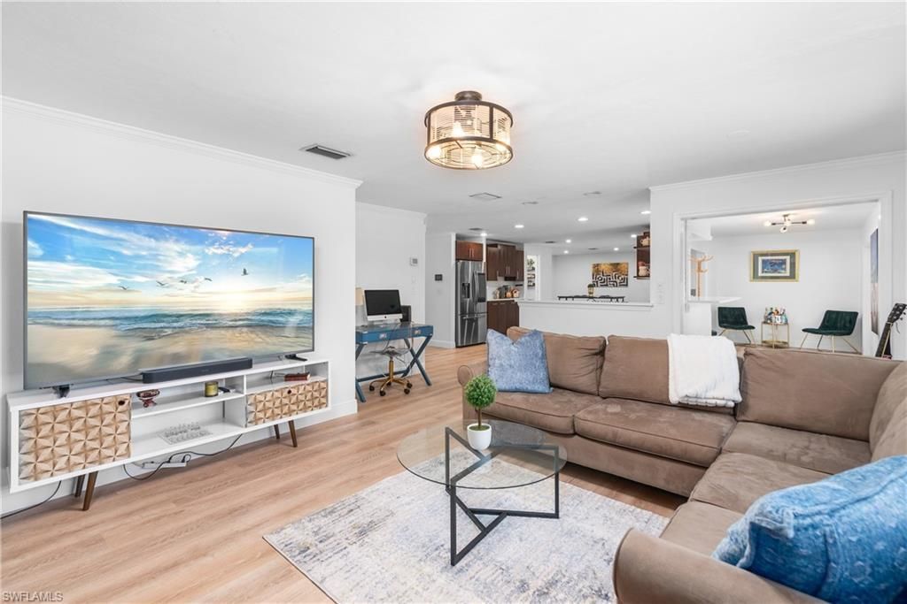 237 Burning Tree Dr, Naples, FL 34105 Photo