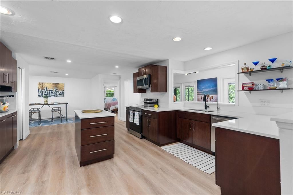 237 Burning Tree Dr, Naples, FL 34105 Photo