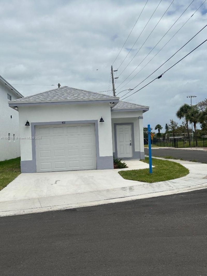401 NW 12th Ave, Boynton Beach, FL 33435 Photo