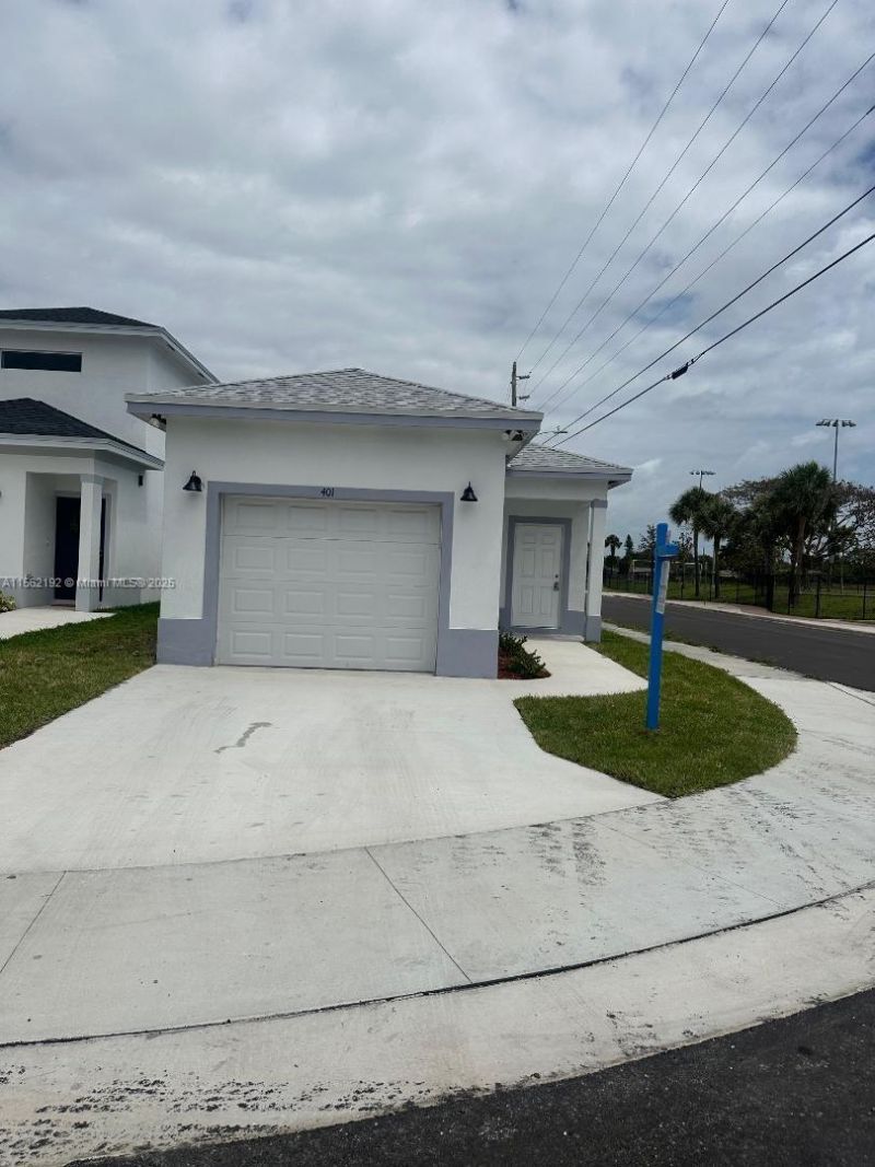 401 NW 12th Ave, Boynton Beach, FL 33435 Photo