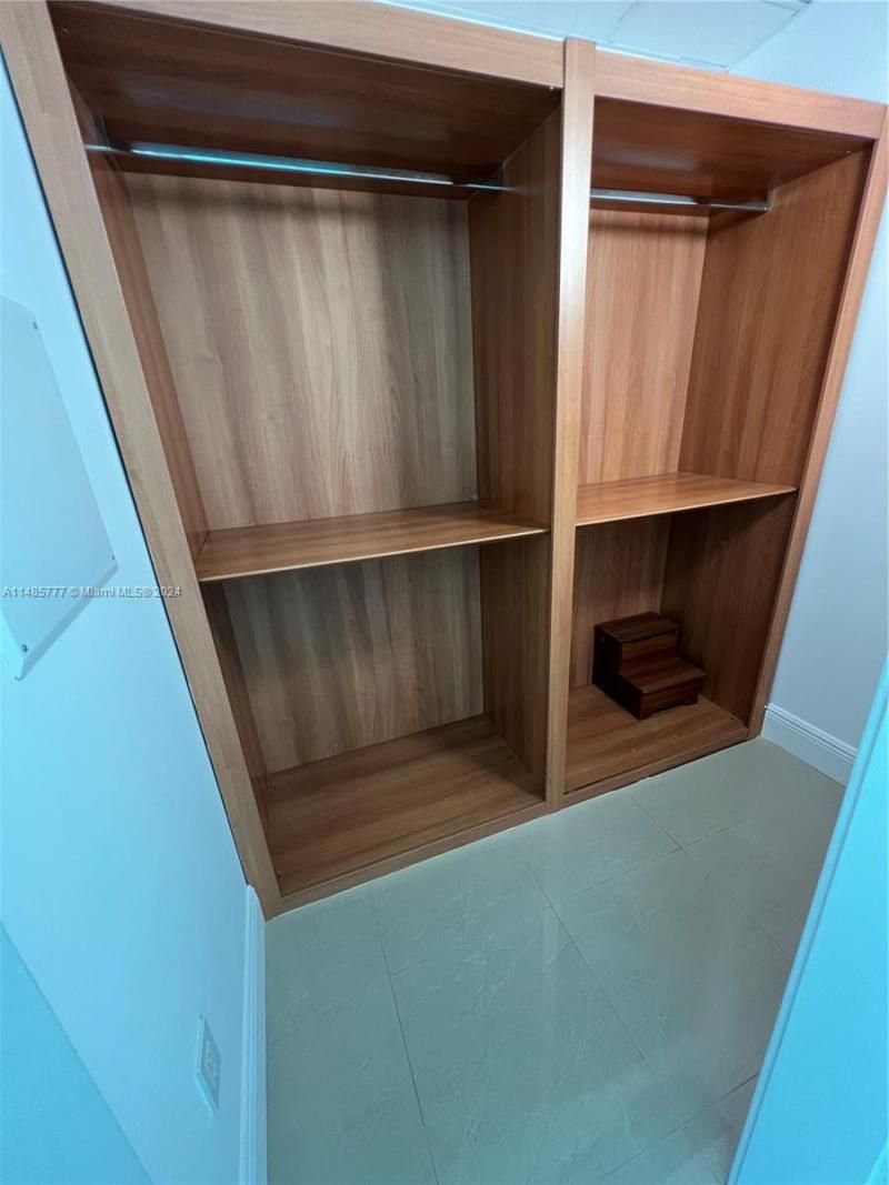 218 SE 14th Street, Unit TS107, Miami, FL 33131 Photo