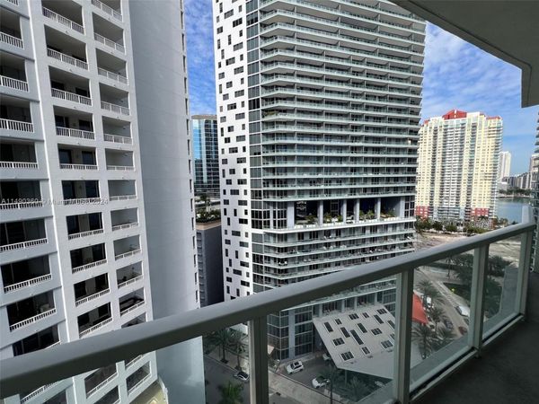 218 SE 14th Street, Unit 1806, Miami, FL 33131