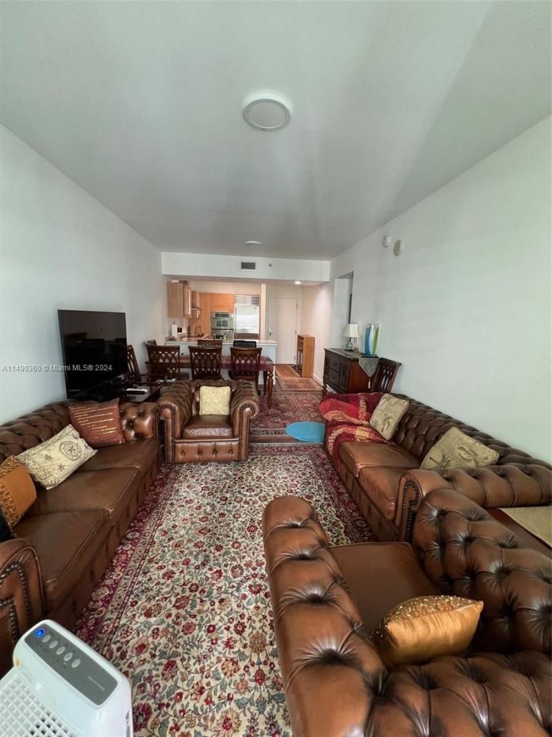 218 SE 14th Street, Unit 1806, Miami, FL 33131 Photo