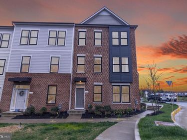 251 WILLIS STREET, FREDERICKSBURG, VA 22401