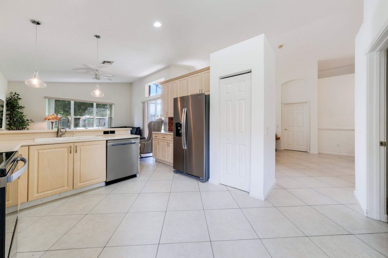 8200 Playa Del Sur Boulevard, Lake Worth, FL 33467 Photo