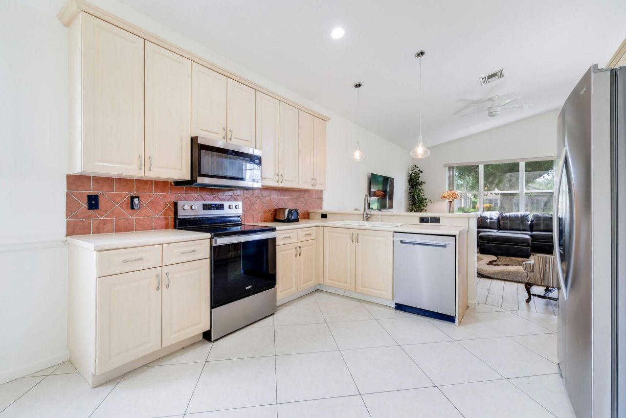 8200 Playa Del Sur Boulevard, Lake Worth, FL 33467 Photo