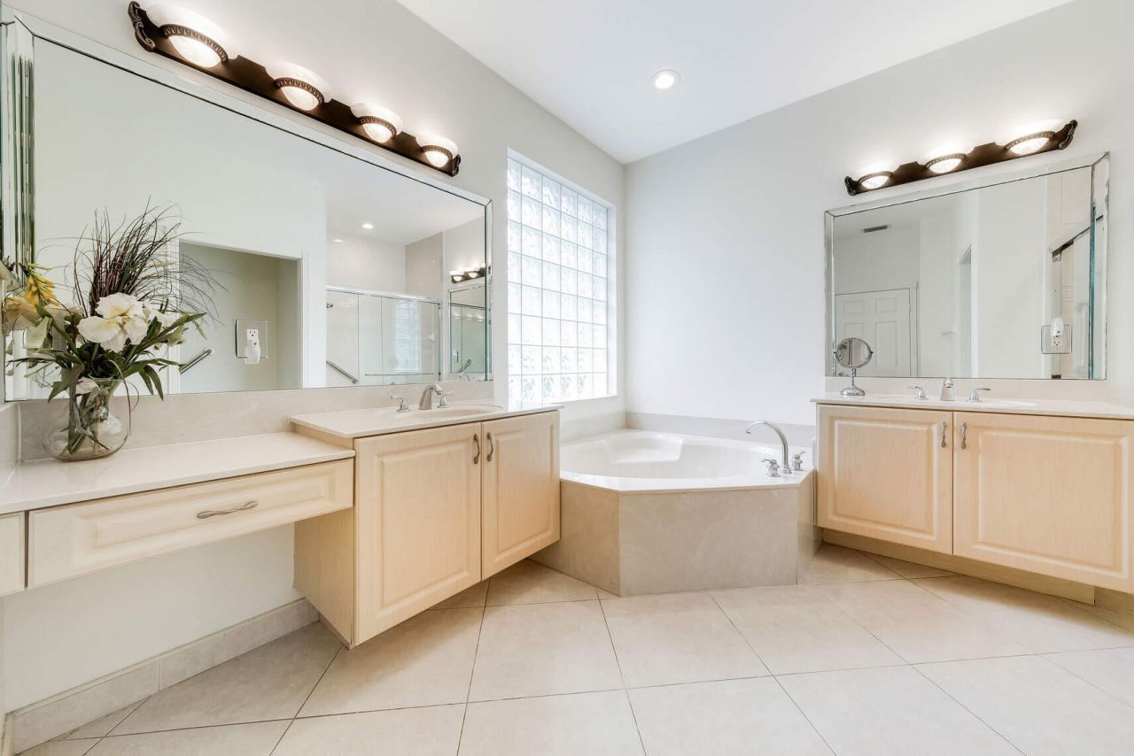 8200 Playa Del Sur Boulevard, Lake Worth, FL 33467 Photo