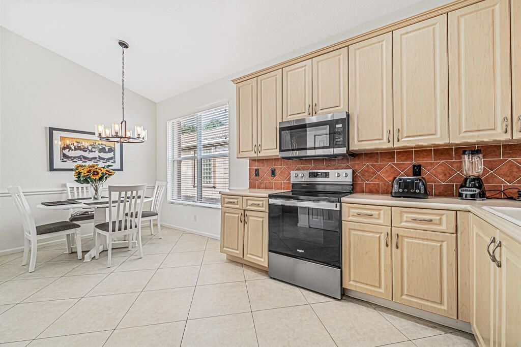 8200 Playa Del Sur Boulevard, Lake Worth, FL 33467 Photo