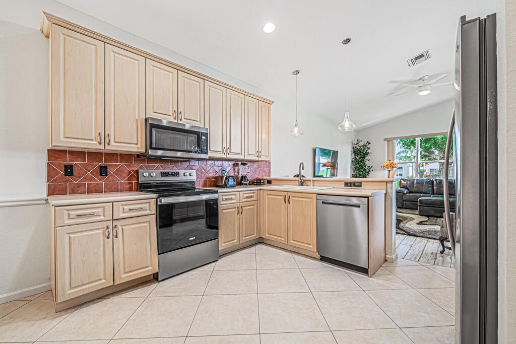 8200 Playa Del Sur Boulevard, Lake Worth, FL 33467 Photo
